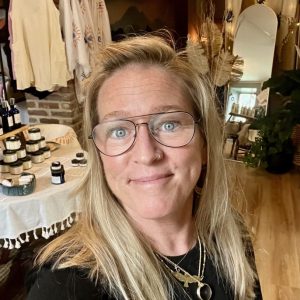 42941AEF-F5FF-4387-8AD1-AA76DD1176DB